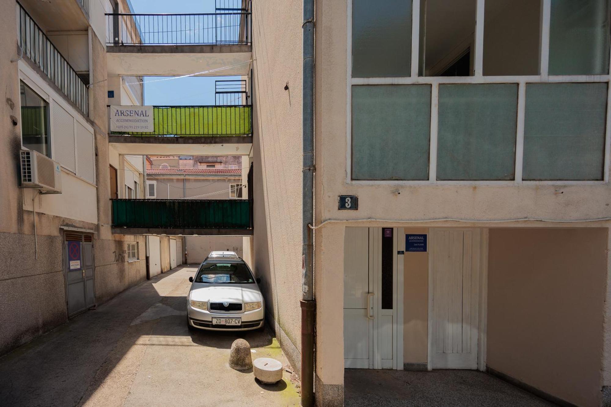 Guest House Arsenal Accommodation Zadar Exterior photo